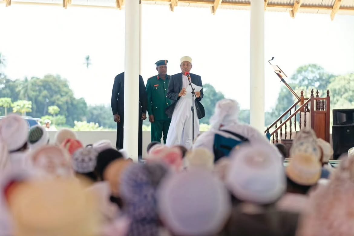 Le Dr Mwinyi exhorte les religieux à continuer de promouvoir la paix, l'amour, l'unité et les valeurs morales du pays