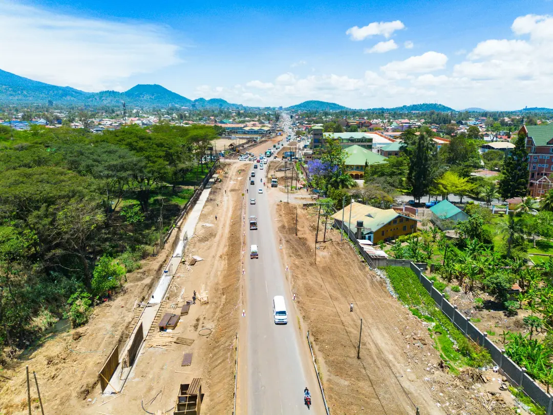 TANROADS chargé d'achever les projets routiers Kona ya Nairobi-Kisongo, Kona ya Nairobi-Kilombero Market d'ici décembre 2026