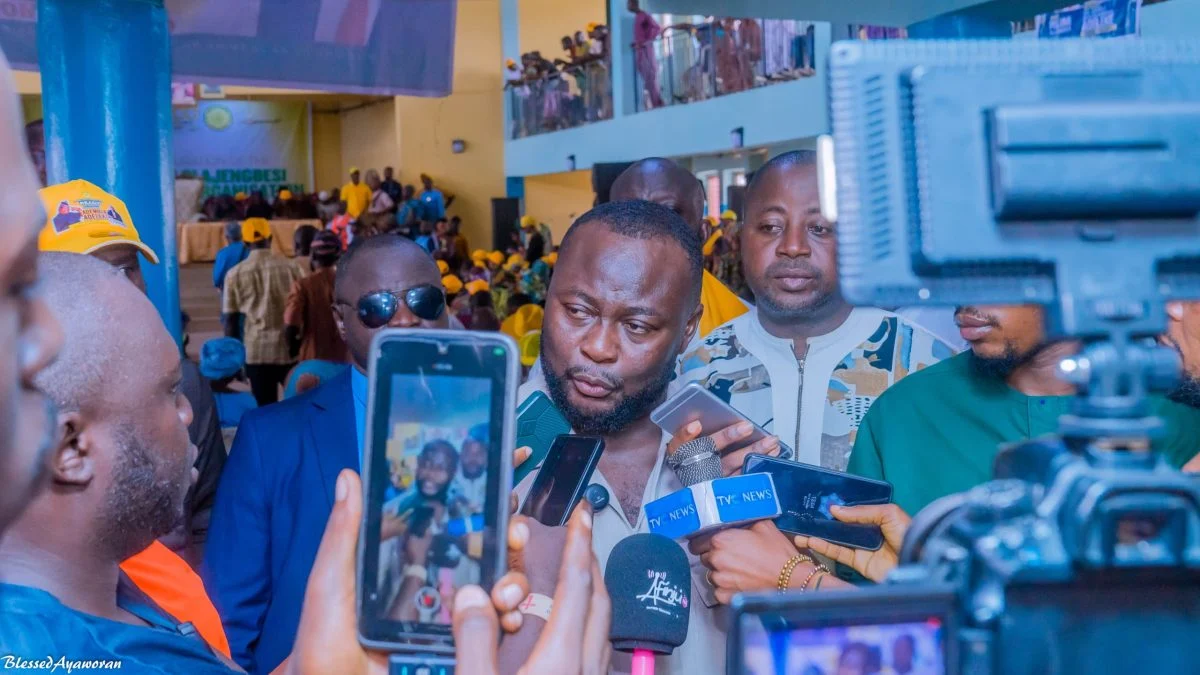 Adeleke, Akinleye et Faseru nommés mécènes alors qu'Elegboro inaugure le conseil de campagne des représentants d'Olajengbesi