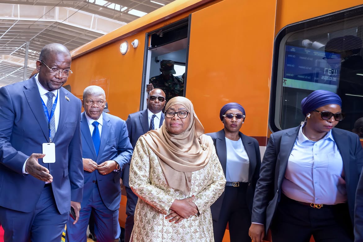 Le Dr Samia inaugure officiellement le ministère, les bâtiments institutionnels et les routes principales de la nouvelle ville gouvernementale